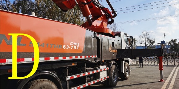 一臺混凝土輸送泵由哪些零部件組成？