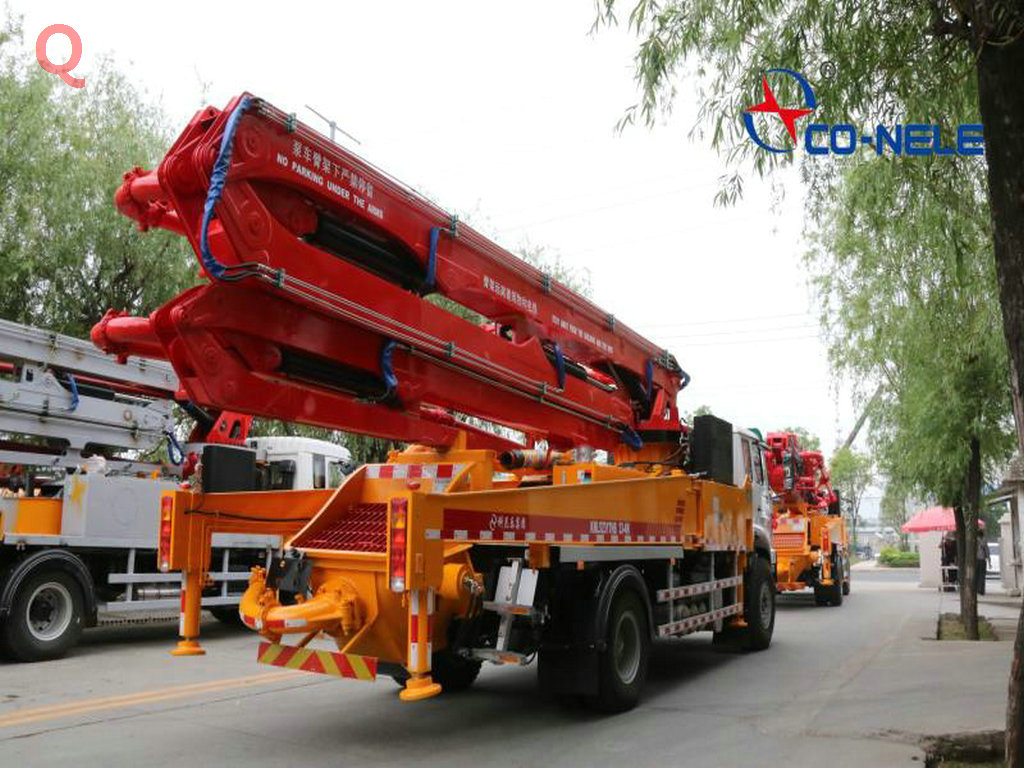 小型混凝土泵車，天泵，小型泵車