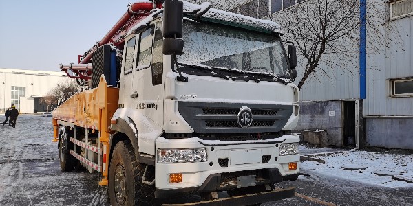 對于鄉(xiāng)村建設(shè)，如何正確選用混凝土泵車呢？